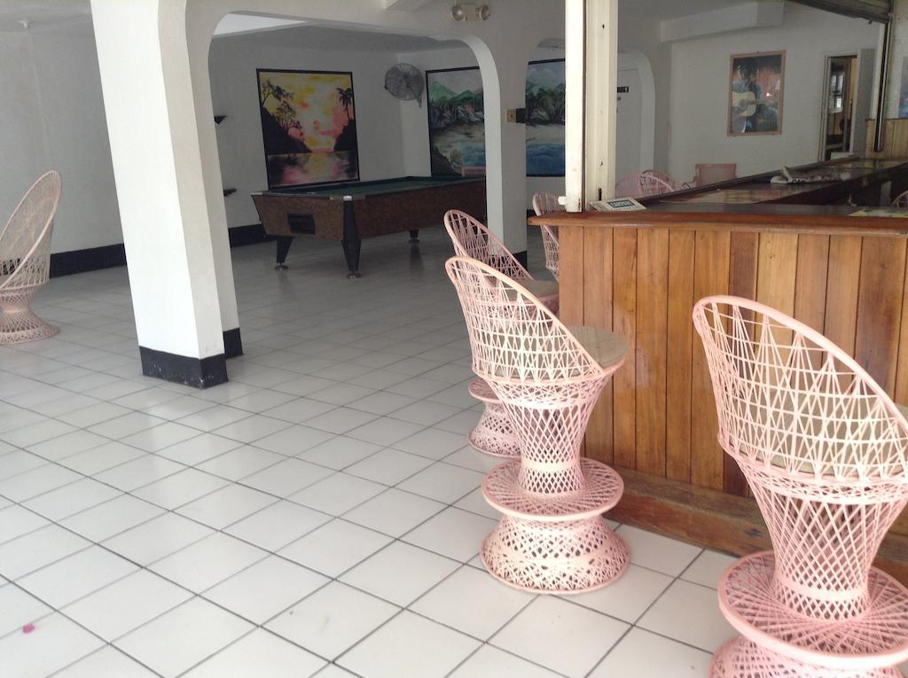 Marine View Hotel Ocho Rios Exterior foto
